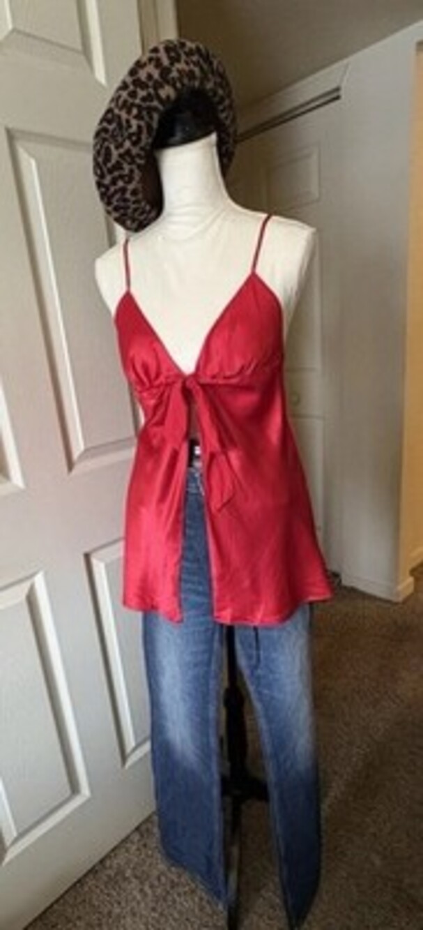 Victoria's Secret Red Chemise Full Slip Size M Adjustable Straps Bow